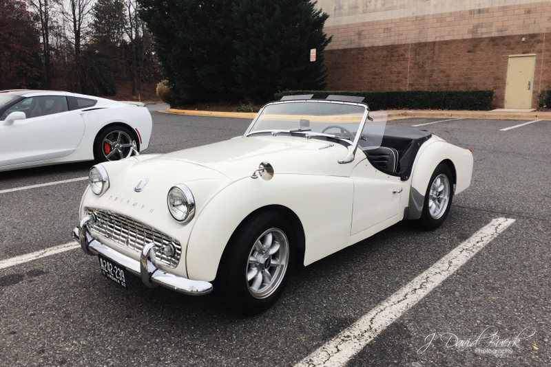 Illustration for article titled Unofficial Impromptu Invite Only Cars and Coffee